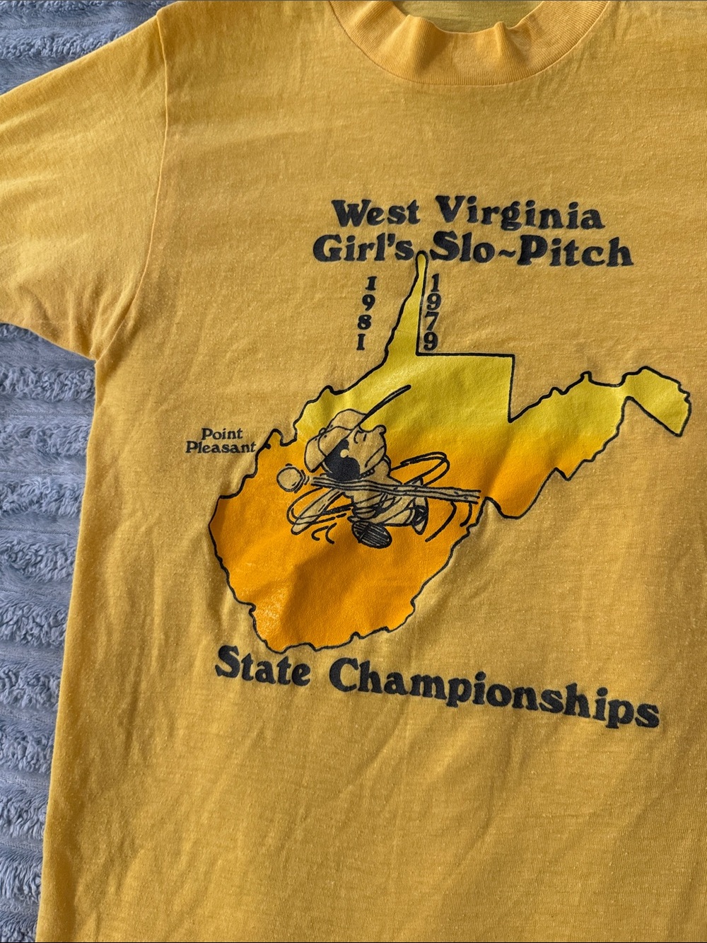 Vintage 1979-81 Peanuts Lucy West Virginia Softball Tee Girls M / Adult XXS